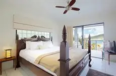 At Waterfront Whitsunday Retreat - Adults Only 