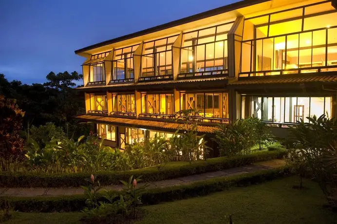 Hotel Arenal Kioro Suites & Spa