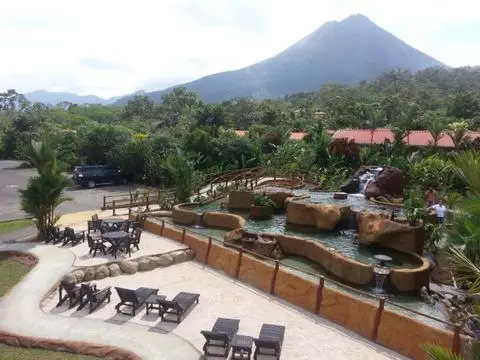 Volcano Lodge Hotel & Thermal Experience 