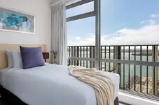 Auckland Harbour Suites 