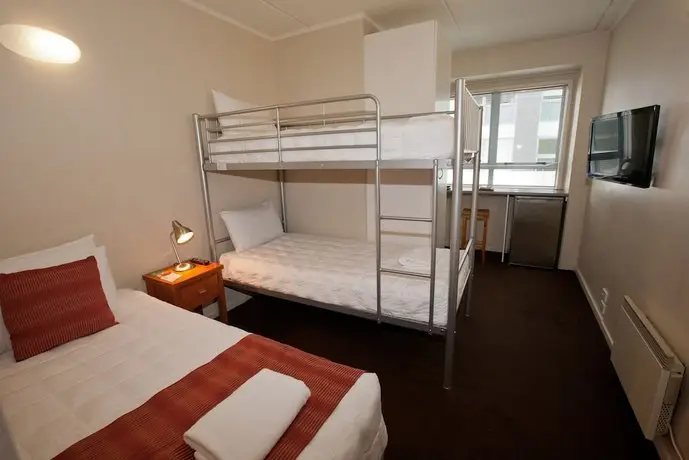 City Lodge - Backpackers Accommodation 