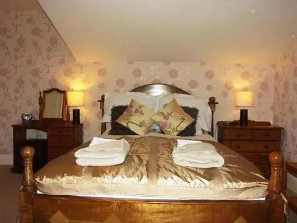 The Rowan Tree Country Hotel 