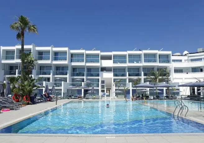 Limanaki Beach Hotel 