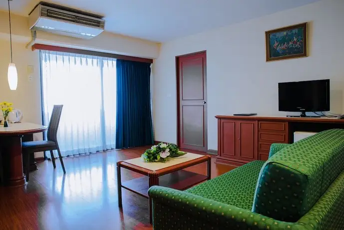 Baiyoke Suite Hotel 