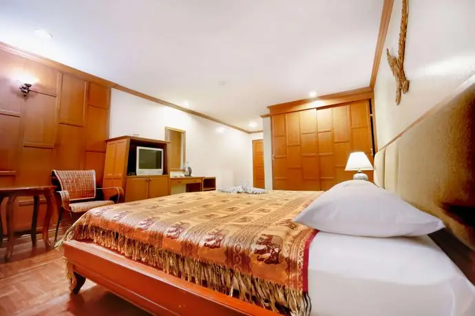 Royal Ivory Sukhumvit Nana by Compass Hospitality 