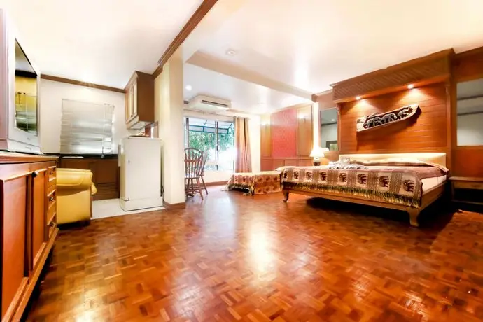 Royal Ivory Sukhumvit Nana by Compass Hospitality 