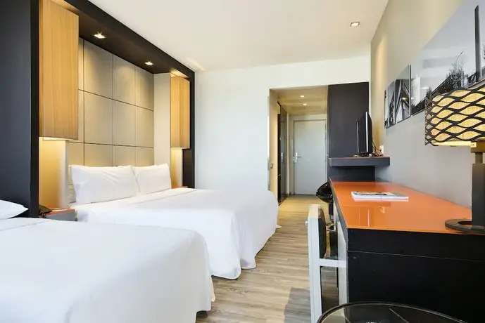 Hotel Barcelona Condal Mar Managed by Melia 