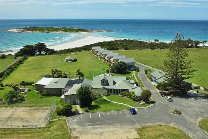 Diamond Island Resort & Bicheno Penguin Show