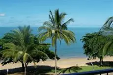 Beachfront Apartments on Trinity Beach 