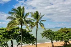 Beachfront Apartments on Trinity Beach 