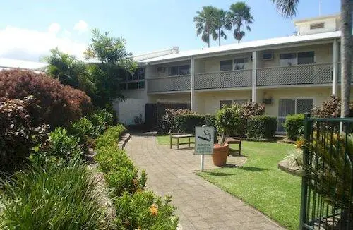 Cairns Gateway Resort 