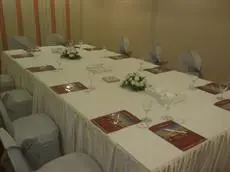 Grand Pyramids Hotel 