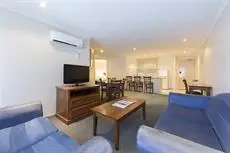 Canberra Parklands Central Apartment Hotel 