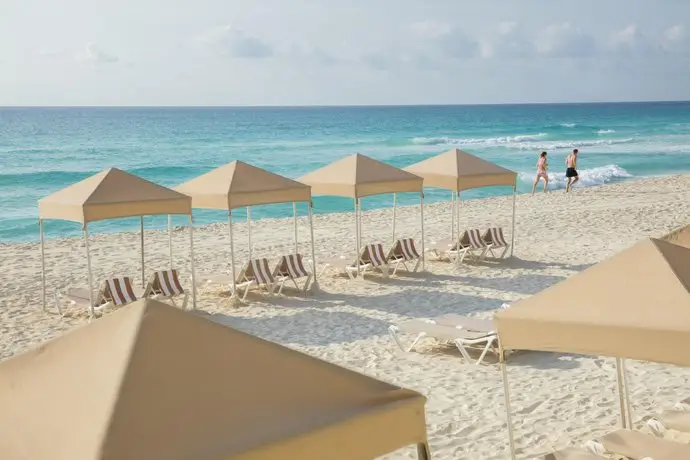 Crown Paradise Club Cancun - All Inclusive 