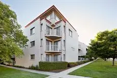 Pinnacle Apartments Canberra 