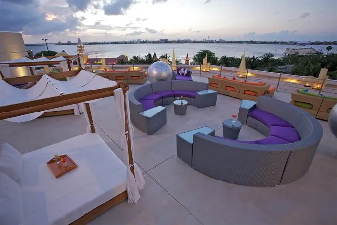 Grand Park Royal Luxury Resort Cancun 