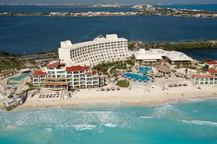 Grand Park Royal Luxury Resort Cancun 