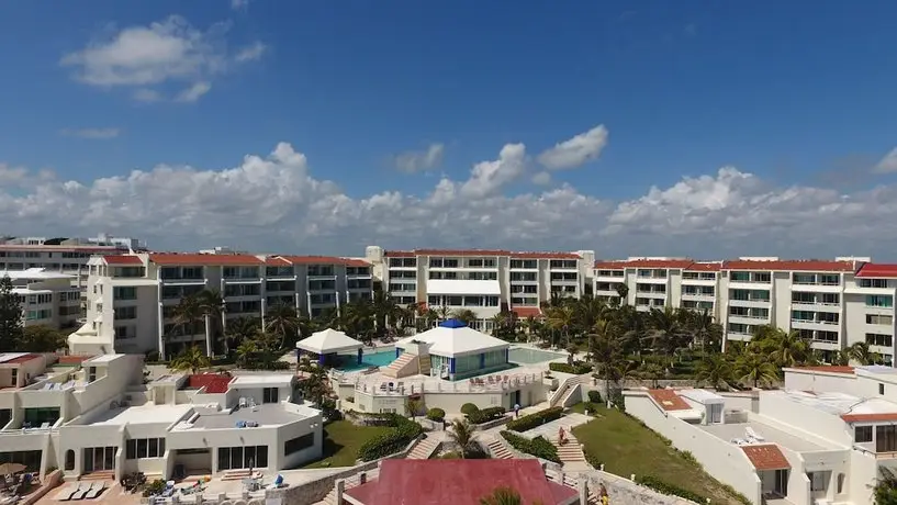 Solymar Cancun Beach Resort