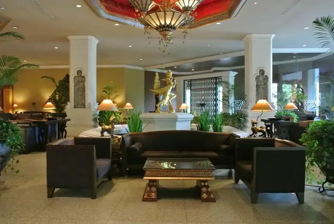 Chiangmai Plaza Hotel 