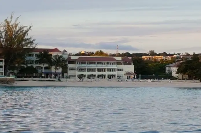 Coral Mist Beach Hotel