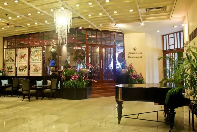 Grand Oriental Hotel 