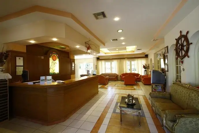 Bintzan Inn Hotel 