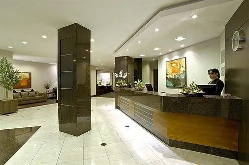 Hotel Deville Business Curitiba 