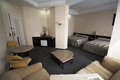 Roochelle Corporate Hotel 