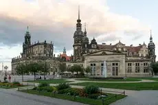 AZIMUT Hotel Dresden 