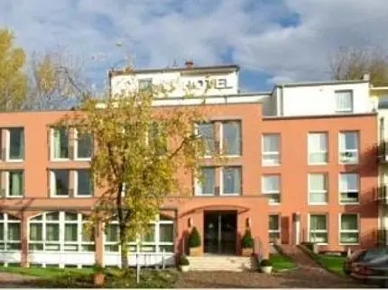 Hotel Barbarossa Dusseldorf 