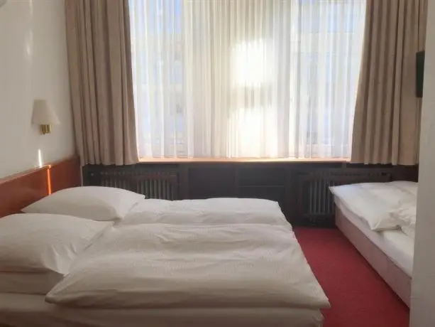 Hotel Bismarck Dusseldorf 