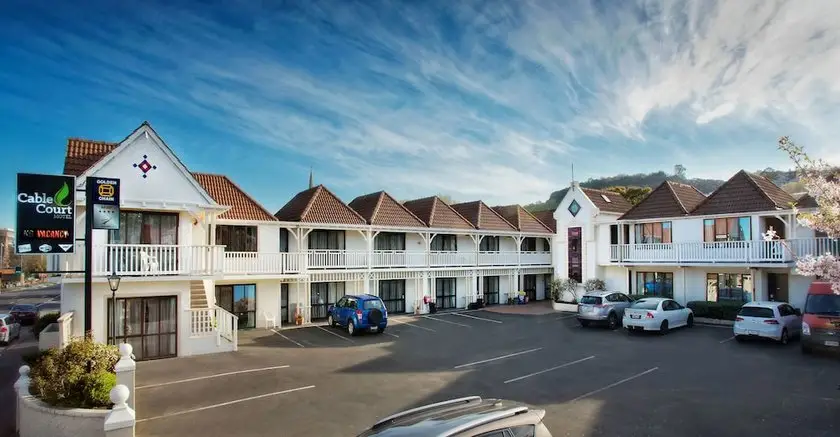 Cable Court Motel