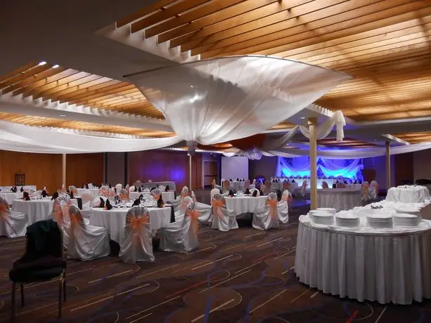 Radisson Hotel & Convention Center Edmonton 