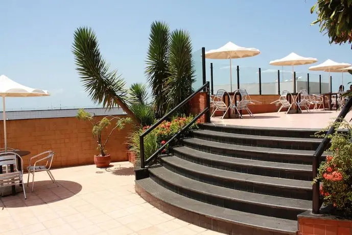 Plaza Praia Suites 