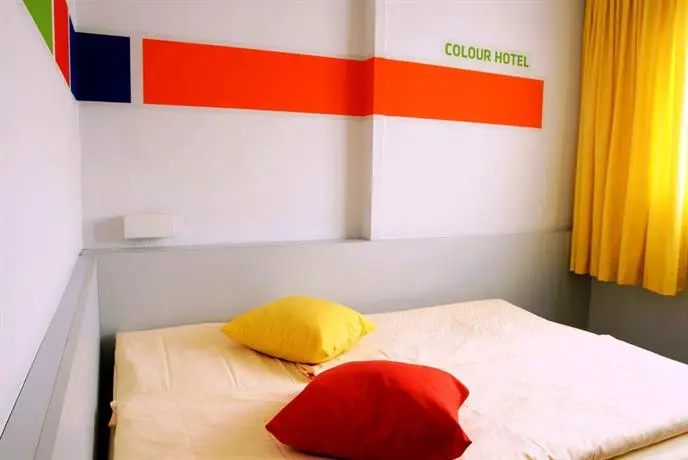 Colour Hotel 