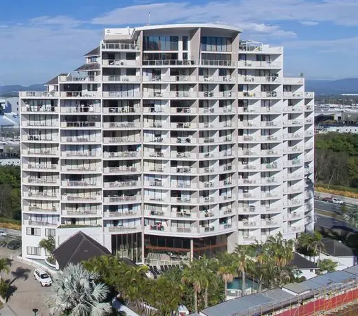 Broadbeach Savannah Resort