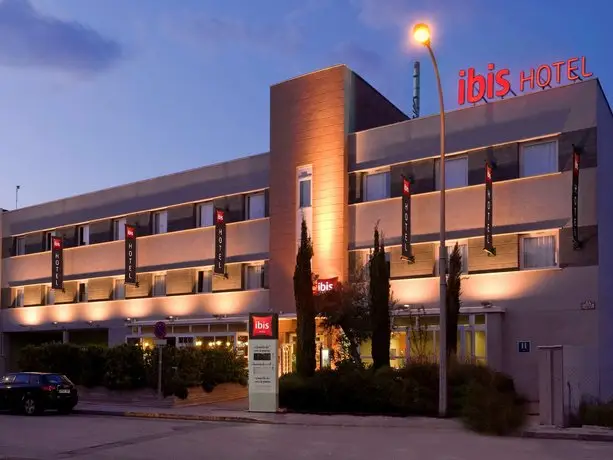 Ibis Granada