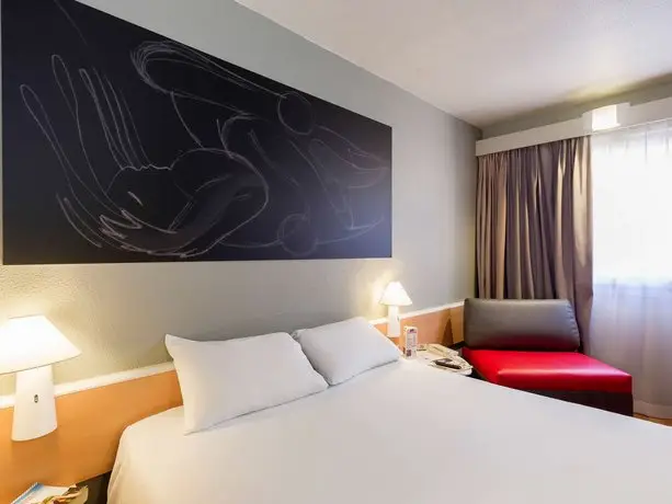 Ibis Granada 