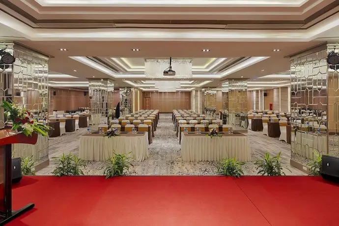 Halong Plaza Hotel - managed by H&K Hospitality 