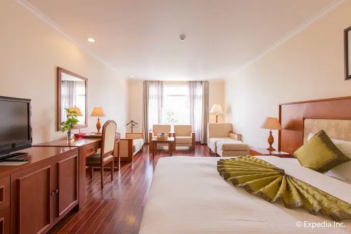 First Hotel Ho Chi Minh City 