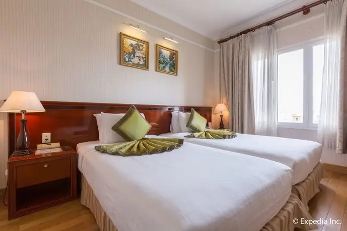 First Hotel Ho Chi Minh City 