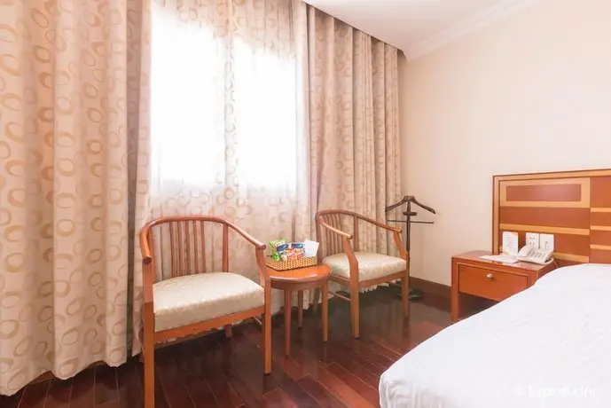 First Hotel Ho Chi Minh City 