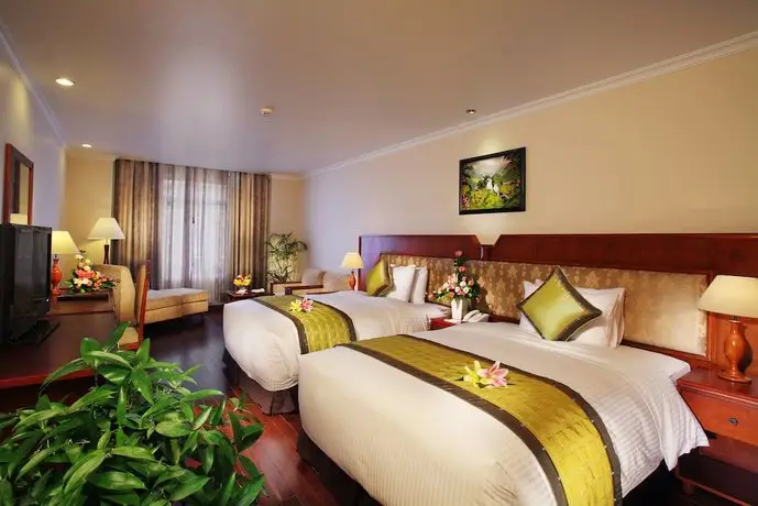 First Hotel Ho Chi Minh City 