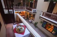 Nhi Nhi Hotel 