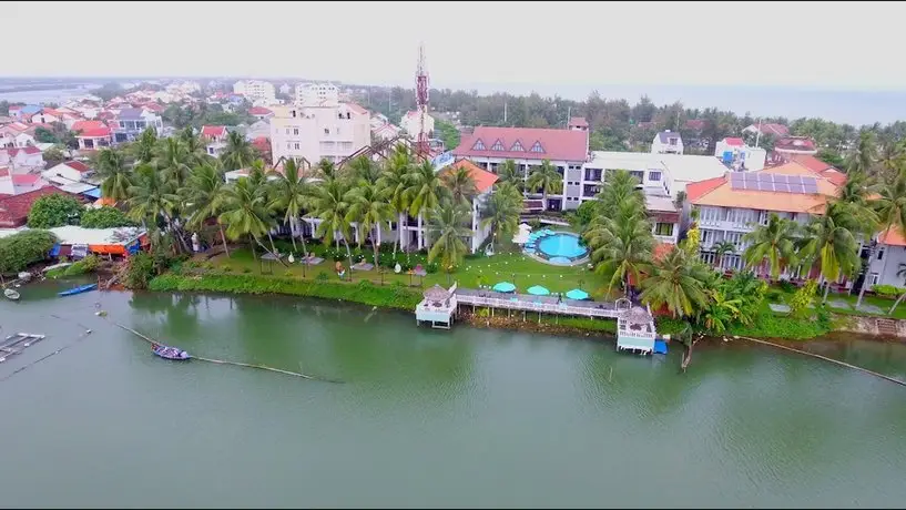 River Beach Resort & Residences 