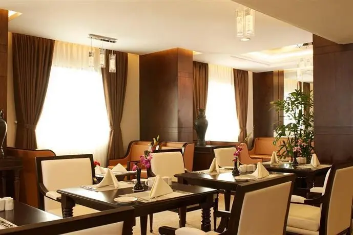 Saigon Prince Hotel 