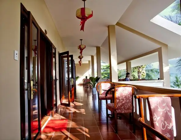 Vinh Hung Riverside Resort & Spa 