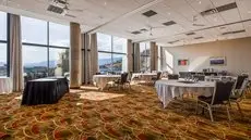 Best Western Plus Kelowna Hotel & Suites 