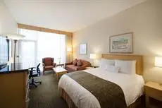 Best Western Plus Kelowna Hotel & Suites 