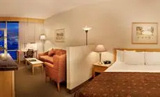 Best Western Plus Kelowna Hotel & Suites 